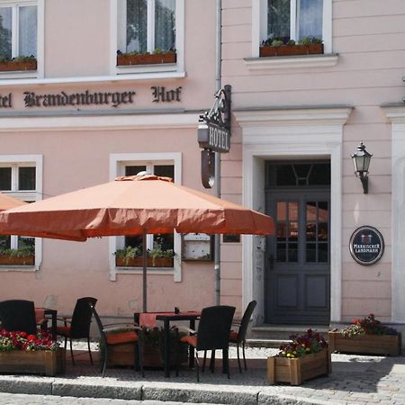 Stadthotel Brandenburger Hof นอยรุพพิน ภายนอก รูปภาพ