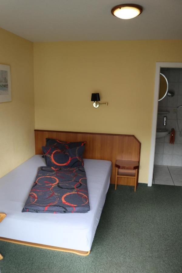 Stadthotel Brandenburger Hof นอยรุพพิน ภายนอก รูปภาพ